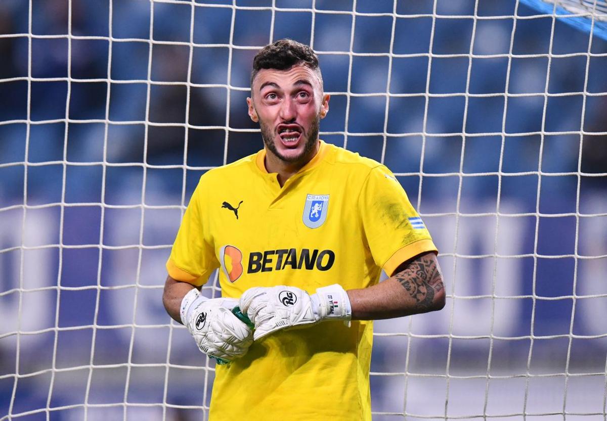 FCU - CSU Craiova // 03.10.2021