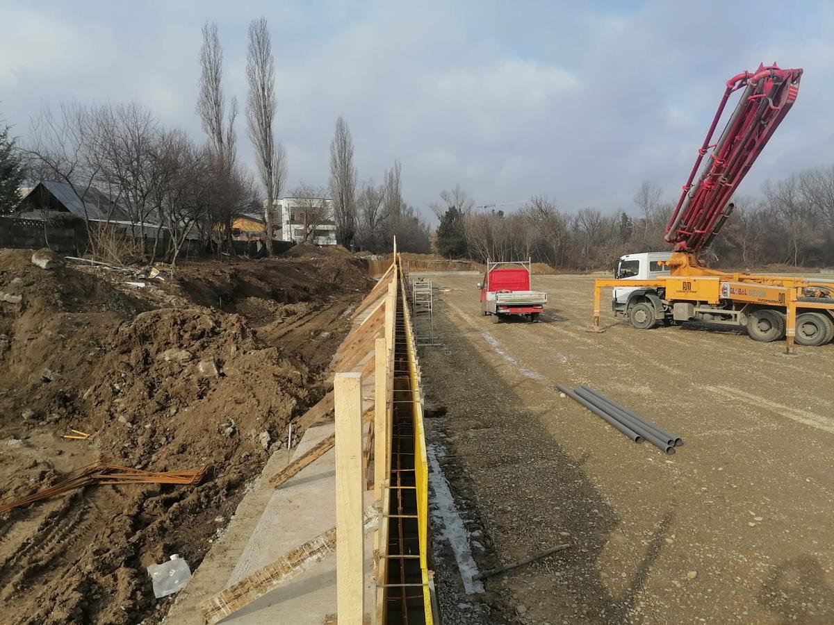 Cum arăta baza Constructorul în octombrie 2021 și cum arată acum