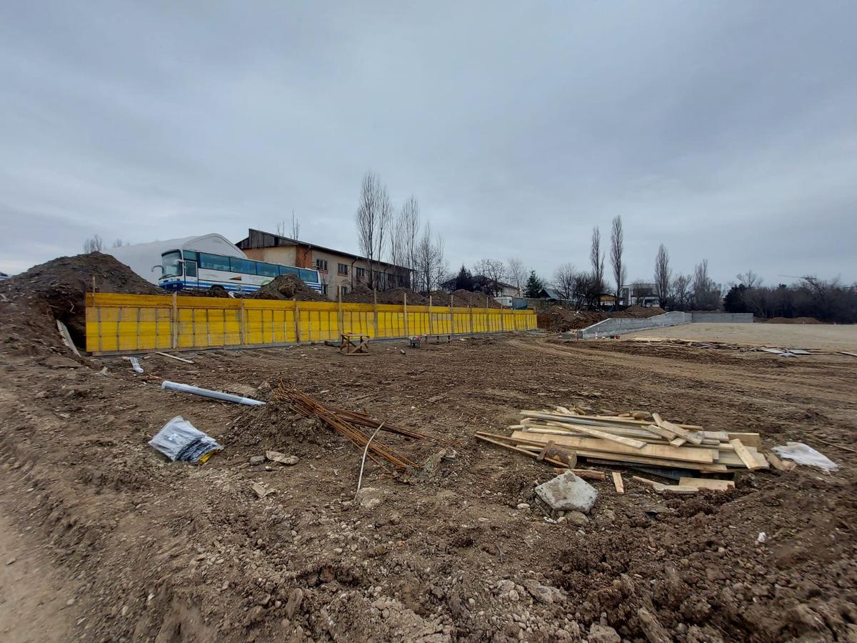 Cum arăta baza Constructorul în octombrie 2021 și cum arată acum