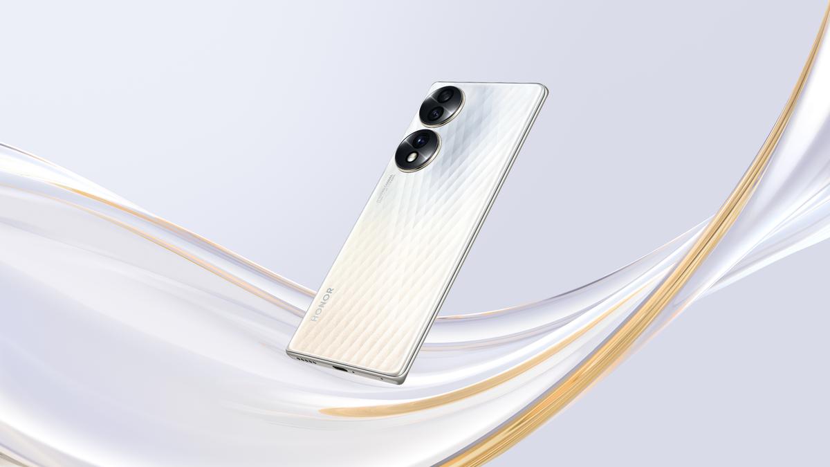 Honor 70 - un telefon competitiv și accesibil pentru creatorii de conținut