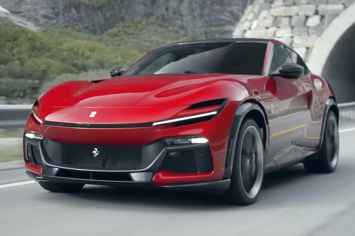 Zlatan Ibrahimovic și-a adăugat la colecția de mașini de lux un Ferrari Purosangue