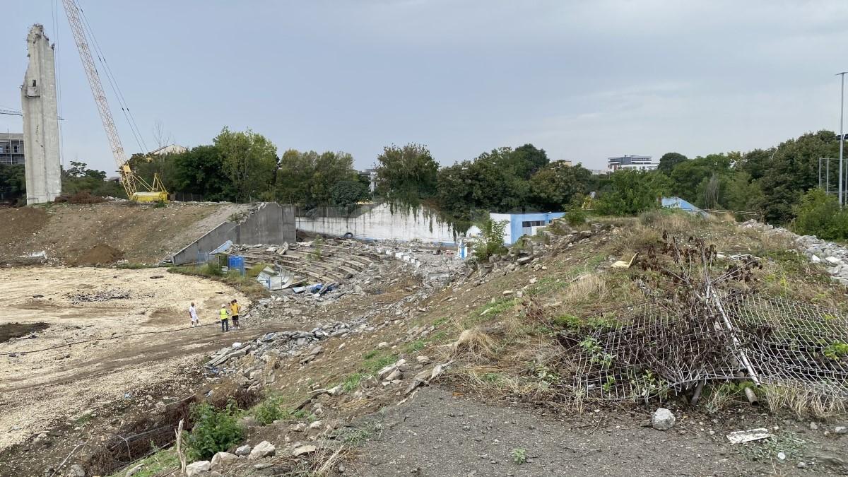 Între timp, în Superliga: au apucat să demoleze stadionul, dar construcția celui nou s-a blocat înainte să înceapă! » Conflictul a ajuns în instanță