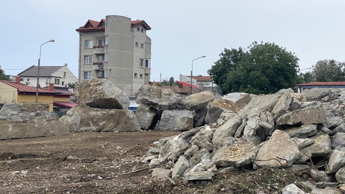 Între timp, în Superliga: au apucat să demoleze stadionul, dar construcția celui nou s-a blocat înainte să înceapă! » Conflictul a ajuns în instanță