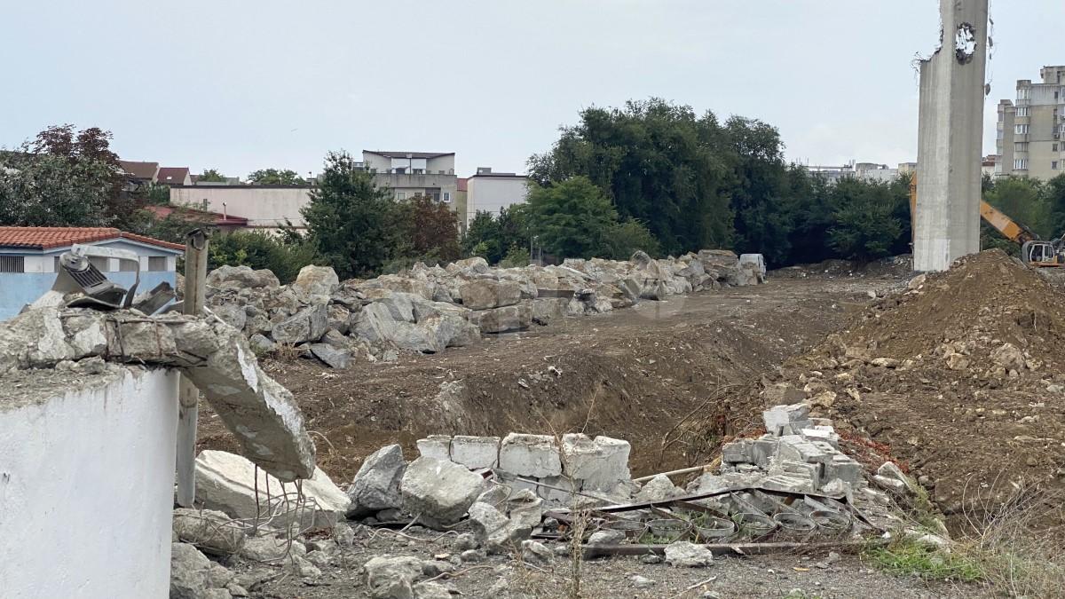 Între timp, în Superliga: au apucat să demoleze stadionul, dar construcția celui nou s-a blocat înainte să înceapă! » Conflictul a ajuns în instanță