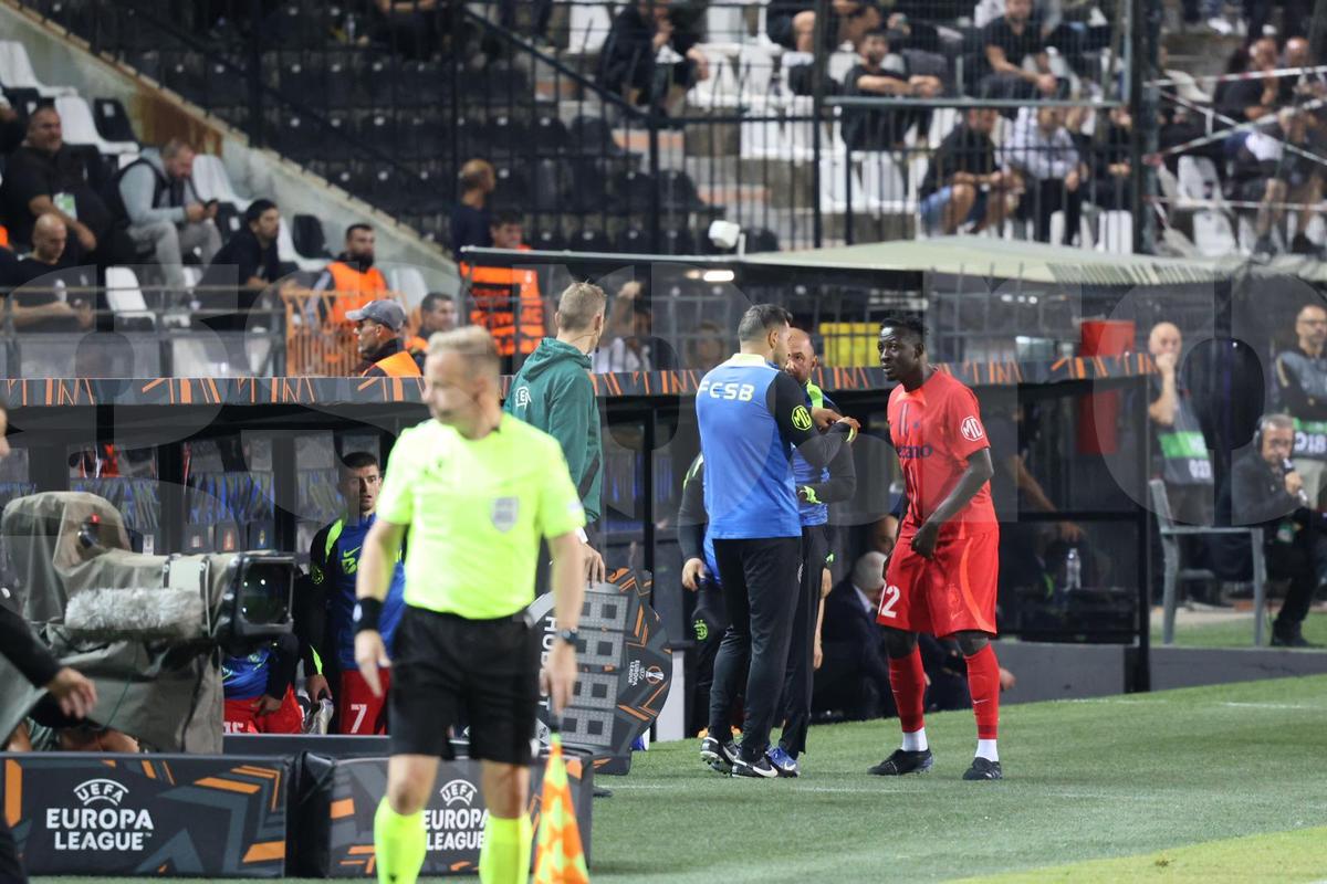 După imaginile surprinse de GSP în Europa League, Gigi Becali a dezvăluit cum face schimbările la FCSB: „Acum, pe loc! Dacă nu am semnal...”