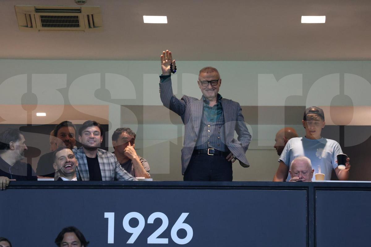 Gigi Becali, imagini senzaționale din loja de la PAOK - FCSB » Surpriză: cine a fost pe stadion lângă patronul campioanei
