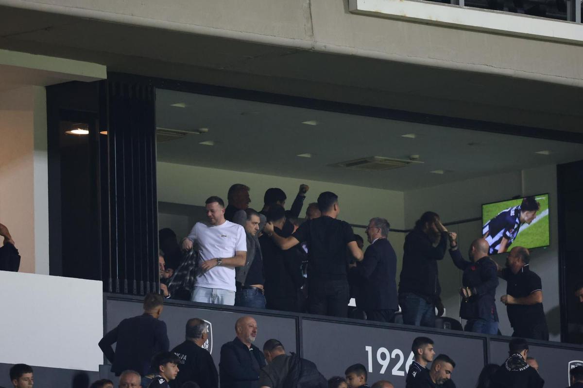 Presa din Grecia a rezumat într-un SINGUR cuvânt eșecul lui PAOK cu FCSB din Europa League și a numit omul meciului