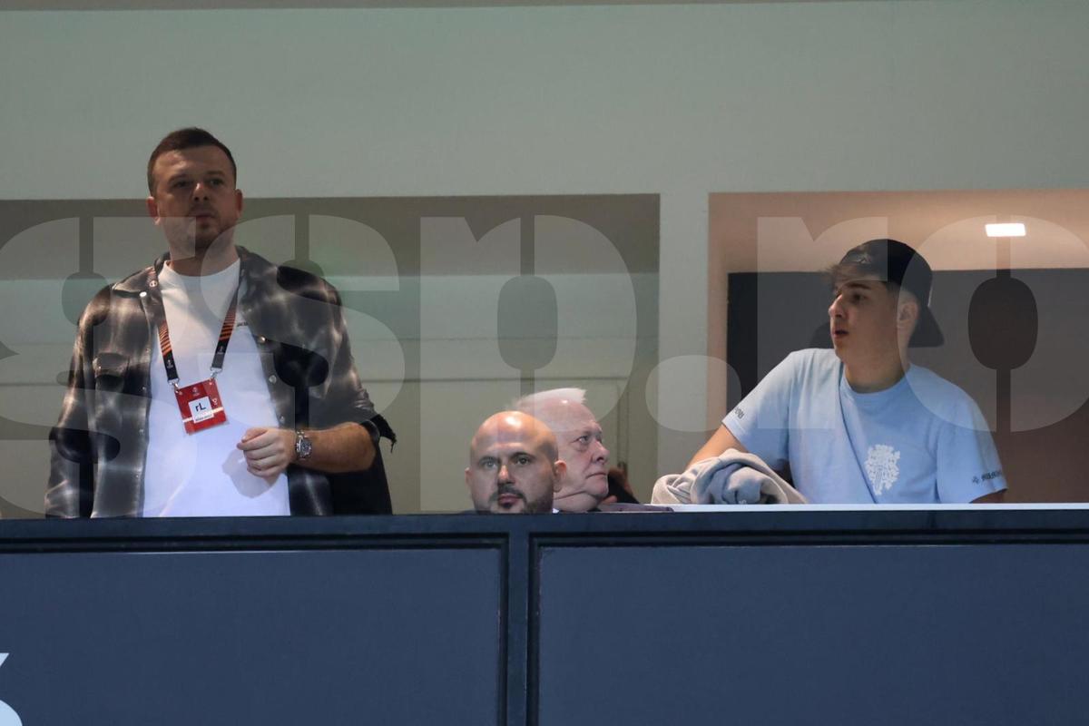 Gigi Becali, imagini senzaționale din loja de la PAOK - FCSB » Surpriză: cine a fost pe stadion lângă patronul campioanei