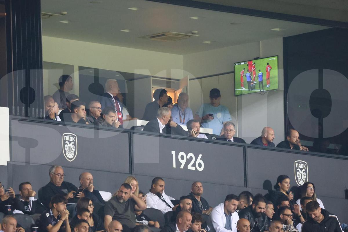 Cum se fac schimbările în PAOK - FCSB, foto: Ionuț Iordache (GSP)