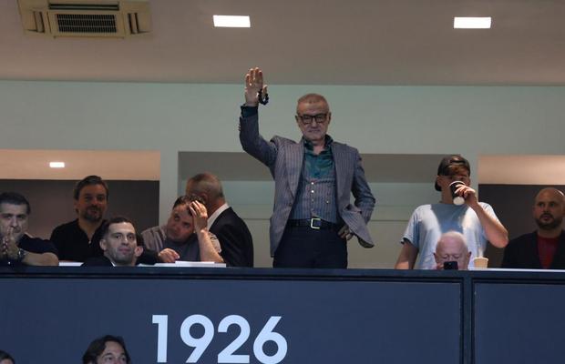 Gigi Becali, imagini senzaționale din loja de la PAOK - FCSB » Surpriză: cine a fost pe stadion lângă patronul campioanei