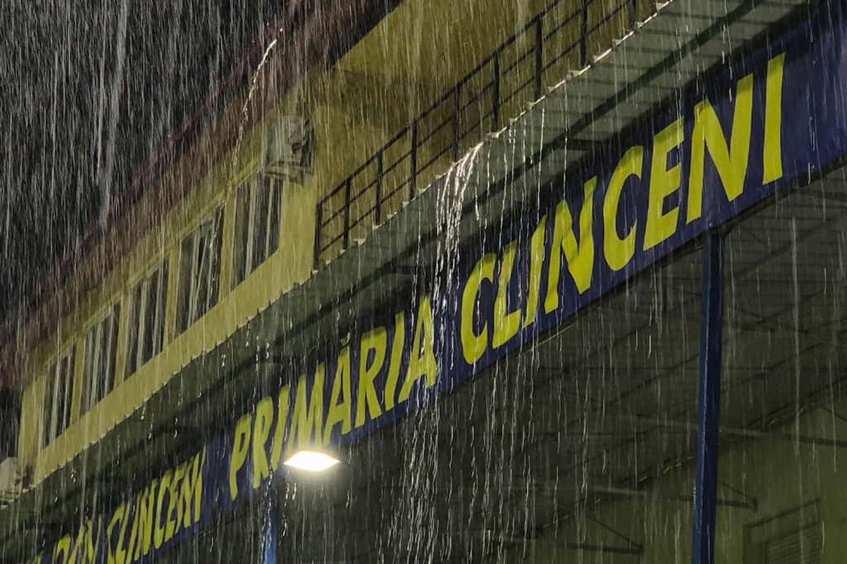 Gazonul este inundat înainte de Slobozia - Dinamo