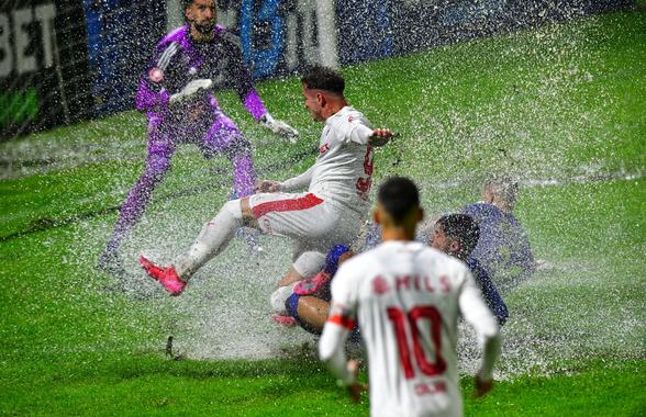 Imagini incredibile surprinse de fotoreporterul GSP, Cristi Preda, la meciul de „polo” Unirea Slobozia - Dinamo