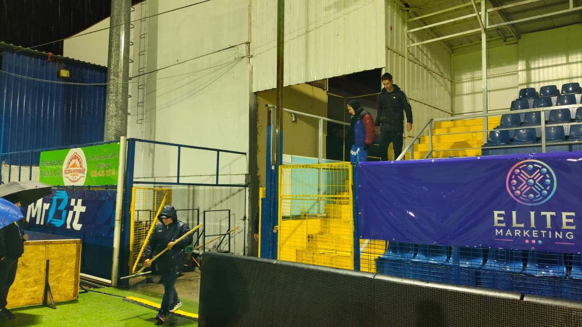 Gazonul este inundat înainte de Slobozia - Dinamo