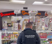Torțe și fumigene la liber în mall! Poliția a confiscat peste 16.000 de articole pirotehnice cu o zi înaintea meciului FCSB - Young Boys » Rapid, amenzi de 500.000 de euro