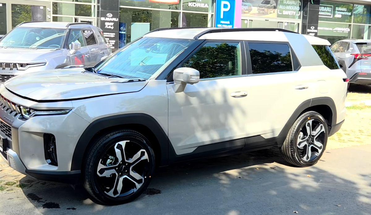 KGM Torres Full Hybrid, noul model de SUV care amenință Dacia