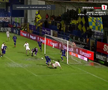 Dinamo a cerut un penalty în prima repriză! Ce s-a întâmplat în careul Sloboziei