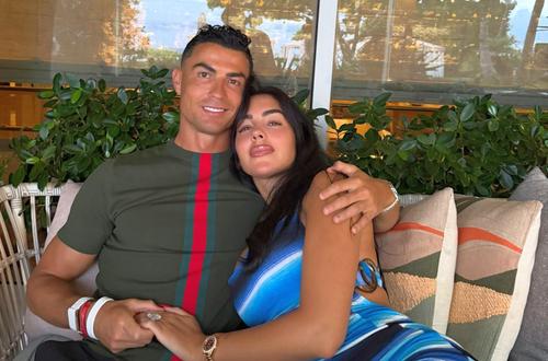 Georgina a intervenit în scandalul Ronaldo - Jorge Jesus! A șters însă mesajul după doar 3 minute // foto: Instagram