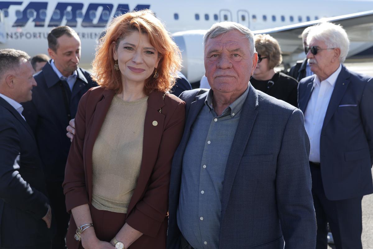 De pe apă, pe cer! Avionul care poartă numele lui Ivan Patzaichin a făcut primul zbor de linie: destinația aleasă