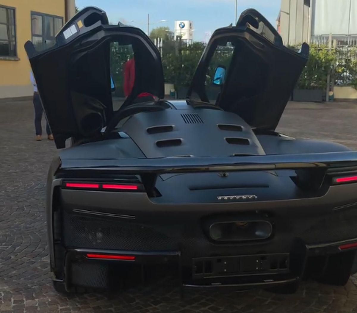 Ibrahimovic a împlinit 45 de ani și și-a cumpărat un Ferrari cu un preț exorbitant