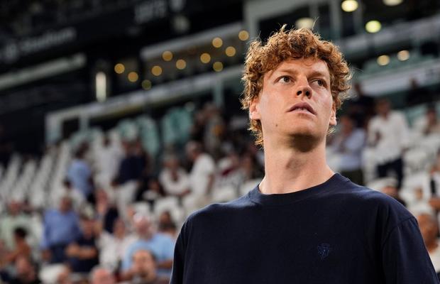 Jannik Sinner își amână din nou revenirea: a anunțat că ratează și turneul Masters 1000 de la Shanghai