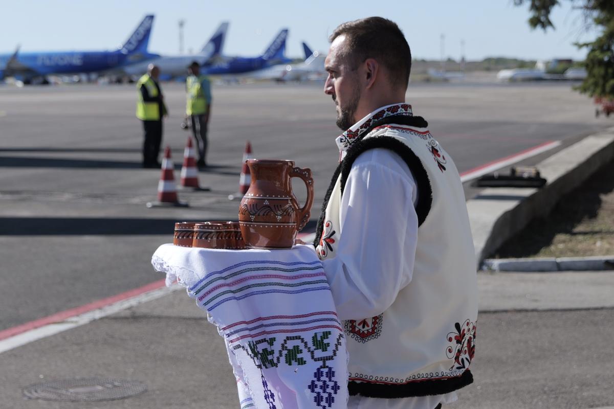 De pe apă, pe cer! Avionul care poartă numele lui Ivan Patzaichin a făcut primul zbor de linie: destinația aleasă