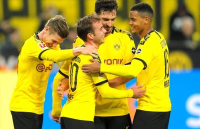 Borussia Dortmund, regulă clară: fără îmbrățișări și strângeri de mână » Ce l-a determinat pe Lucien Favre să ia decizia asta