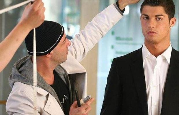 Frizerul lui Cristiano Ronaldo, găsit mort într-o cameră de hotel! Era plin de sânge și înjunghiat de mai multe ori
