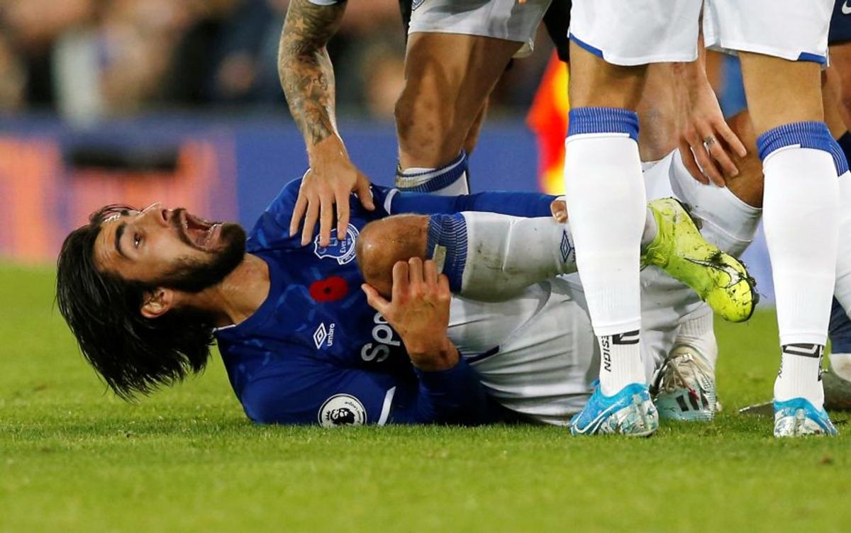 EVERTON - TOTTENHAM // VIDEO + FOTO Atenție, imagini TERIBILE, cu puternic impact emoțional în Premier League! Son i-a rupt piciorul lui Andre Gomes. Jucătorii au izbucnit în lacrimi și s-au rugat pe teren