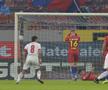 FCSB - SEPSI 2-1 // VIDEO + FOTO Cronică neiertătoare a lui Dan Udrea: „Ca-n vremurile Cooperativei din arbitraj”