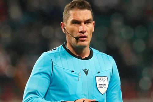 Arbitrii din România continuă să fie mandatați la meciuri importante din cupele europene. Radu Petrescu (37 de ani) și Istvan Kovacs (36 de ani) au fost delegați în runda #3 a grupelor Europa League.