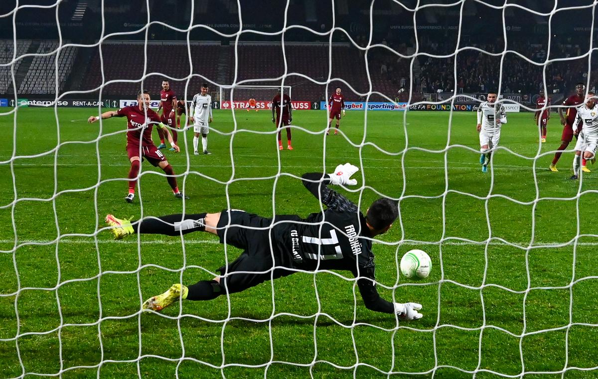 CFR Cluj - Ballkani, foto