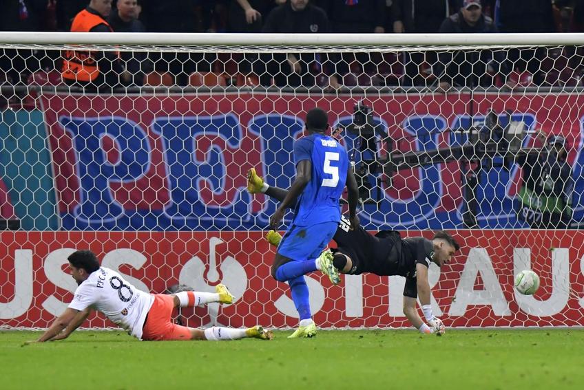 Târnovanu a încasat 3 goluri de la West Ham și la retur. Foto: Cristi Preda (GSP)