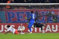 Și-a bătut joc până la capăt » FCSB a încheiat în genunchi cel mai rușinos parcurs al ei în grupele europene. Cele mai multe goluri încasate din Conference + Europa League!