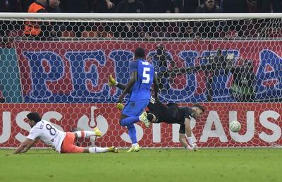 Gol din ofsaid marcat de West Ham + încă o fază la milimetru