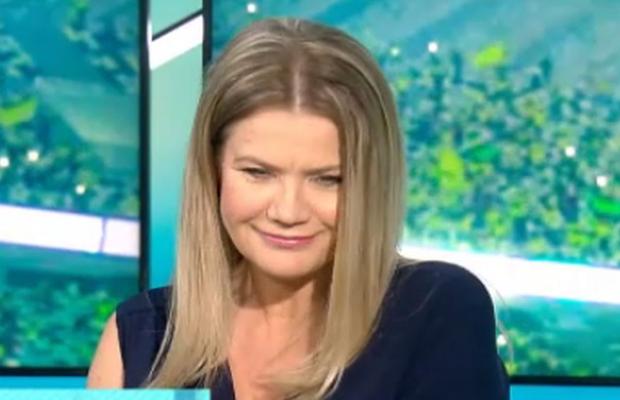 Scene stânjenitoare la TV: Ioana Cosma, criză de râs la o discuție live despre uniforma lui Florin Talpan