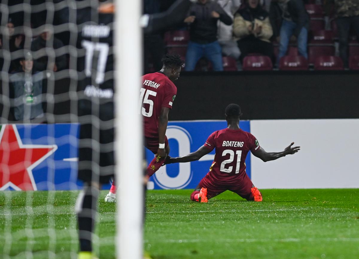 CFR Cluj - Ballkani, foto