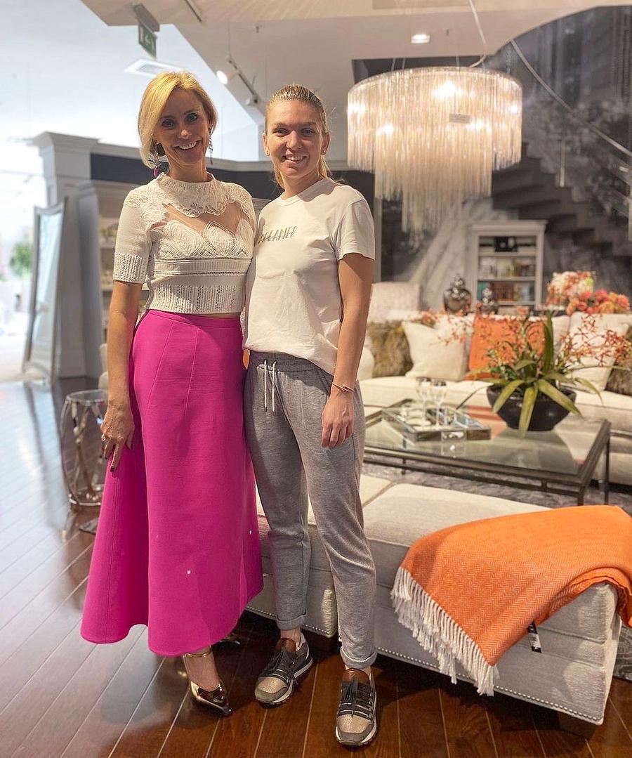 Simona Halep, alături de Diana Șucu // foto: Instagram @ sucudiana Unde a fost fotografiată Simona Halep, acuzată oficial de dopaj » Soția lui Dan Șucu a dat-o de gol