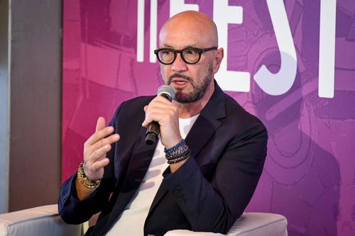 Walter Zenga (62 de ani) a confirmat dezvăluirile Gazetei. Antrenorul italian spune că a negociat cu Adrian Mititelu (54 de ani), dar a refuzat oferta din cauza condițiilor legate de staff.