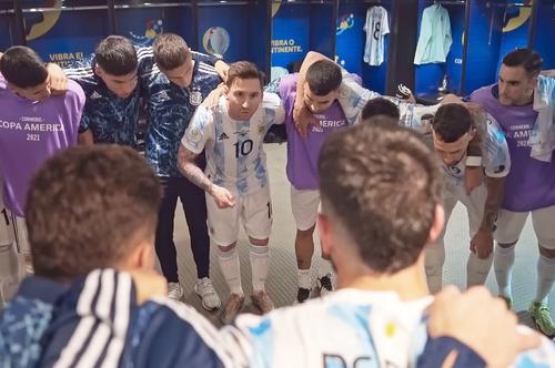Captură cu momentul discursului ținut de Lionel Messi // foto: YouTube @ Netflix Latinoamérica