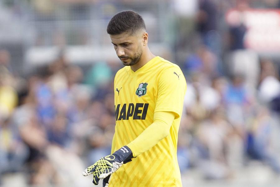Horațiu Moldovan s-a accidentat în egalul cu Juve Stabia 2-2. Foto: Imago Probleme pentru Horațiu Moldovan » Fabio Grosso a făcut anunțul despre portarul român