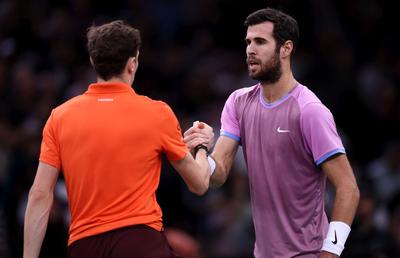 Scântei după semifinala dintre Karen Khachanov și Ugo Humbert de la Paris » Nervi la final: „Să celebrezi așa când adversarul e la pământ?”