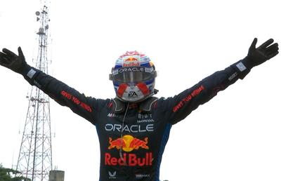 Plecat de pe locul 17, Max Verstappen a câștigat eroic Marele Premiu al Braziliei, o cursă nebună, plină de incidente! Clasamentele în Formula 1
