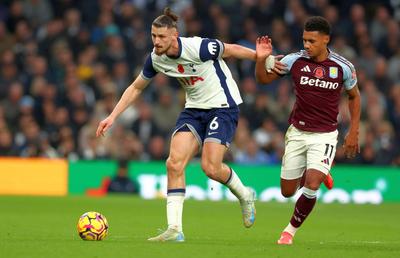 Radu Drăgușin a impresionat presa din Anglia în Tottenham - Aston Villa 4-1: „A fost o stâncă”