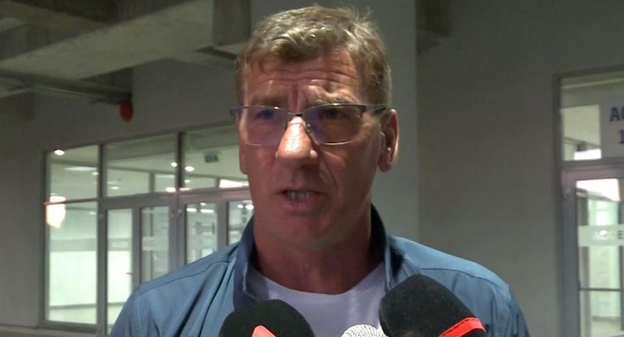 Silvian Cristescu Apropiatul lui Rotaru, discurs vehement după Rapid - Universitatea Craiova: „I-aș da afară pe toți!” + Mesaj pentru Gâlcă: „Ai poziția în discuție”