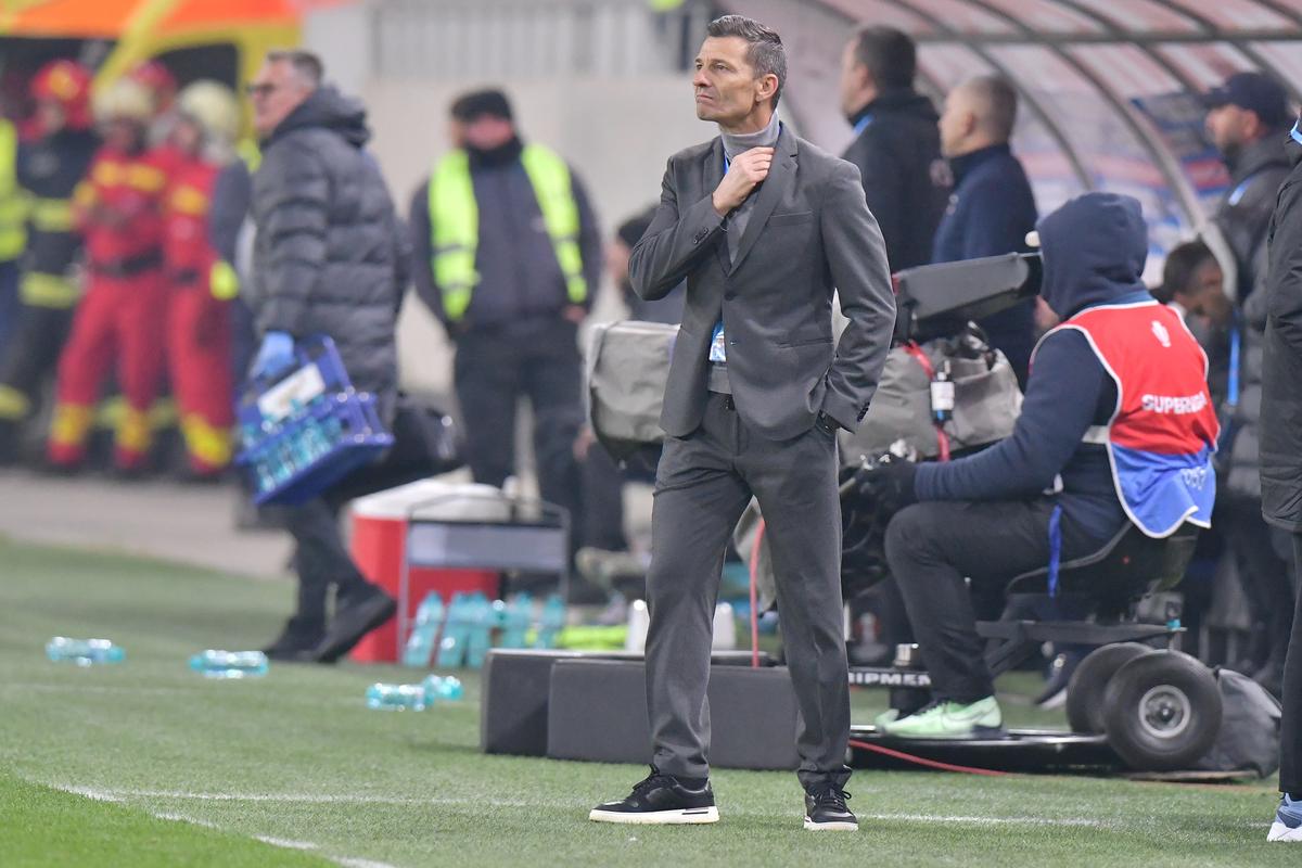 Fostul „decar” al echipei naționale este categoric: „Prea ușor acordat primul galben lui Vlădoiu! Putea fi acordat penalty la faultul lui Crețu asupra lui Paradela”