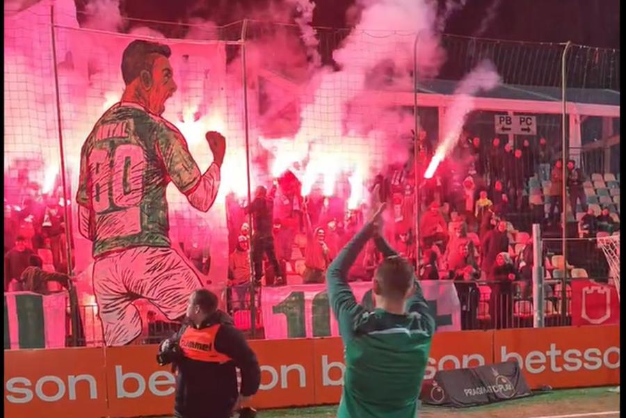 Moment special realizat de fanii lui Zalgiris Vilnius pentru Liviu Antal Liviu Antal în centrul unui moment inedit, la tragerea la sorți pentru teren și minge