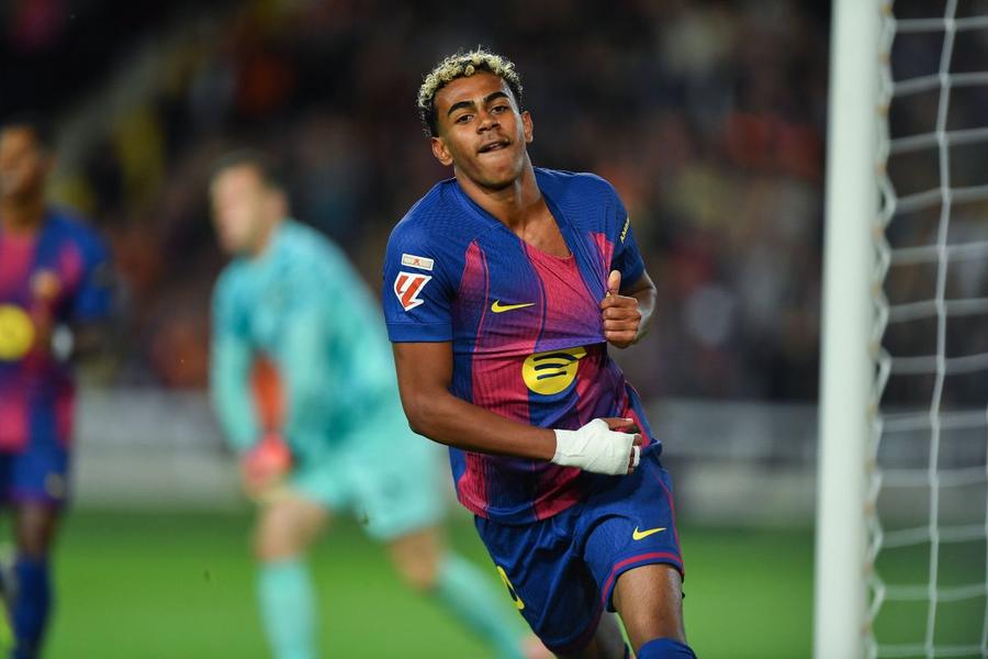 Lamine Yamal, jucătorul de la Barcelona / Foto: Imago Cine a fost cel mai bun fotbalist din lume în 2025? 6 reporteri GSP argumentează