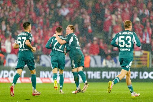 Legia Varșovia, remiză pe terenul lui Widzew Lodz, după plecarea lui Edi Iordănescu. FOTO: Imago Images