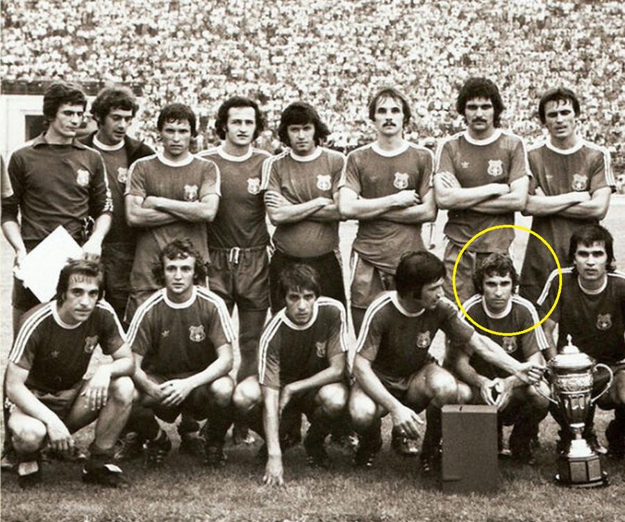 Constantin Zamfir (încercuit) a murit la vârsta de 74 de ani Ilie Dumitrescu, după decesul lui Constantin Zamfir: „Dacă ar fi jucat în fotbalul de azi, ar fi fost la un nivel foarte bun”