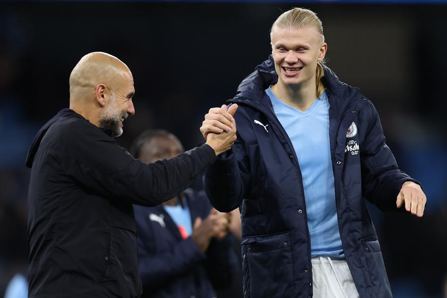 Pep Guardiola îl ridică-n slăvi pe Erling Haaland. FOTO: Getty Images Guardiola a numit fotbalistul care este la nivelul lui Messi și Ronaldo: „Doar asta e diferența”